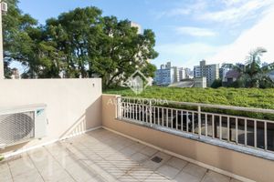 Image 1 - 877526