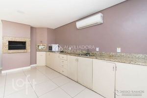 Image 49 - 877526