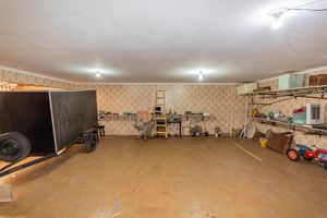 Image 43 - 877528