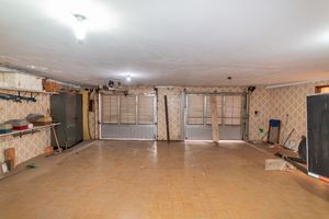 Image 44 - 877528