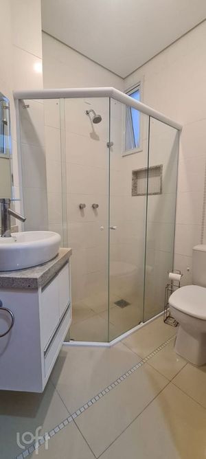 Image 8 - 877529