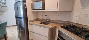 Image 3 - 877529