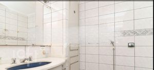 Image 13 - 877531
