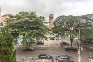 Image 5 - 877532