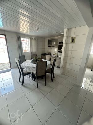 Image 13 - 877533