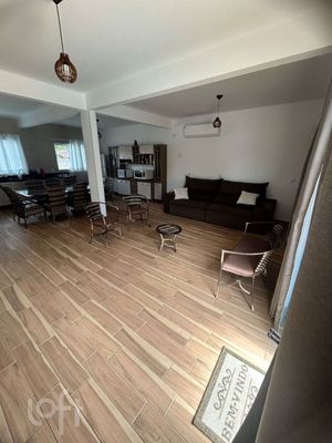 Image 15 - 877533