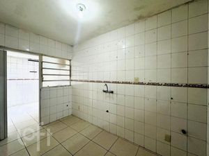 Image 10 - 877537
