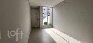 Image 3 - 877538