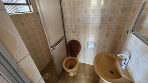 Image 8 - 877549