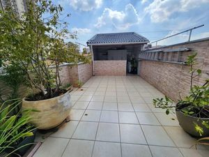 Image 9 - 877550
