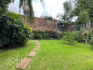 Image 25 - 877555