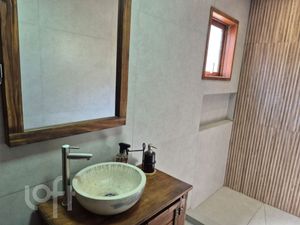 Image 8 - 877557