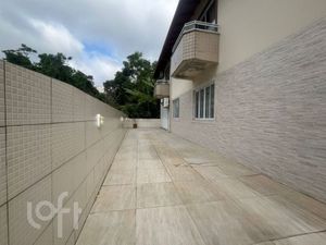 Image 36 - 877559