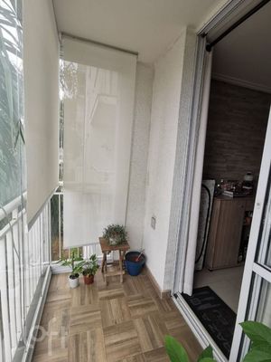 Image 4 - 877569
