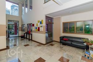 Image 44 - 877574