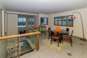 Image 41 - 877574