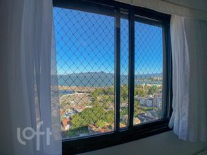 Image 16 - 877579