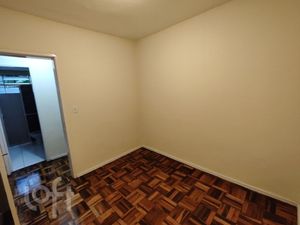 Image 15 - 877581
