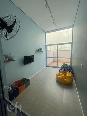 Image 22 - 877594