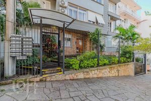 Image 44 - 877609