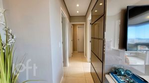 Image 8 - 877610