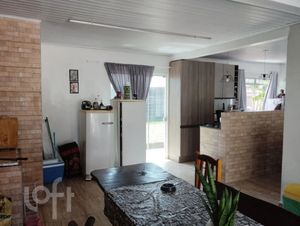Image 4 - 877611