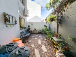 Image 6 - 877612