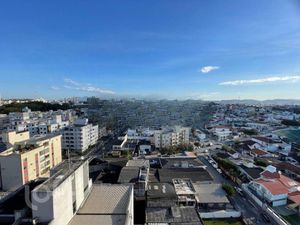Image 20 - 877615