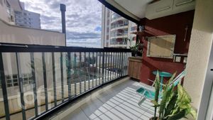 Image 17 - 877616