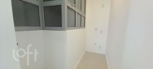 Image 30 - 877620