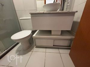 Image 9 - 877621