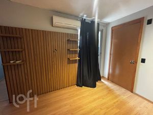 Image 11 - 877621