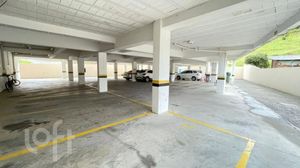 Image 1 - 877632