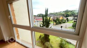 Image 19 - 877632
