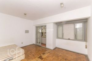 Image 7 - 877633
