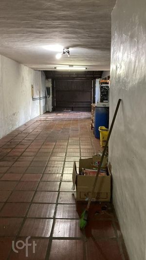 Image 24 - 877647