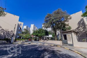 Image 35 - 877661
