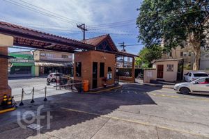 Image 42 - 877661