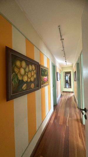 Image 17 - 877664