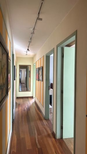 Image 18 - 877664