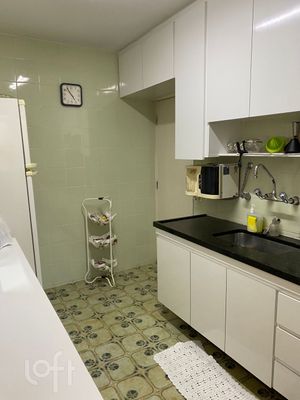 Image 2 - 877668