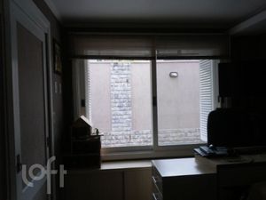 Image 13 - 877673