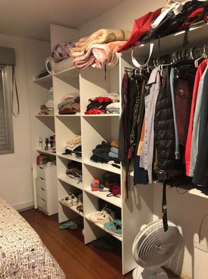 Image 8 - 877680