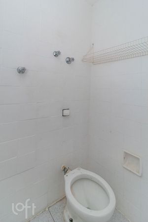 Image 36 - 877685