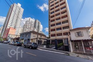 Image 37 - 877685