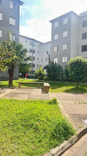 Image 6 - 877686