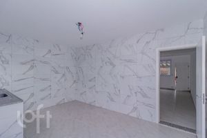 Image 37 - 877687