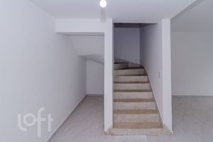 Image 10 - 877687