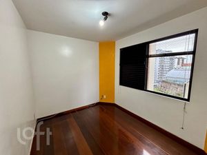 Image 19 - 877689