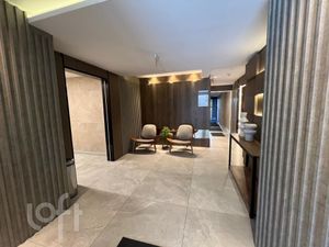 Image 21 - 877691